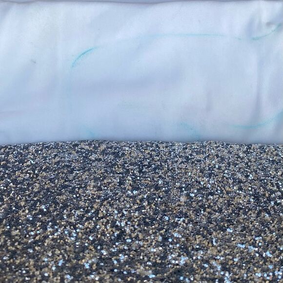 Sondra Roberts Pearl Silver Glitter w/Raised pearl Accents Clutch/Shoulder Bag - Picture 9 of 11